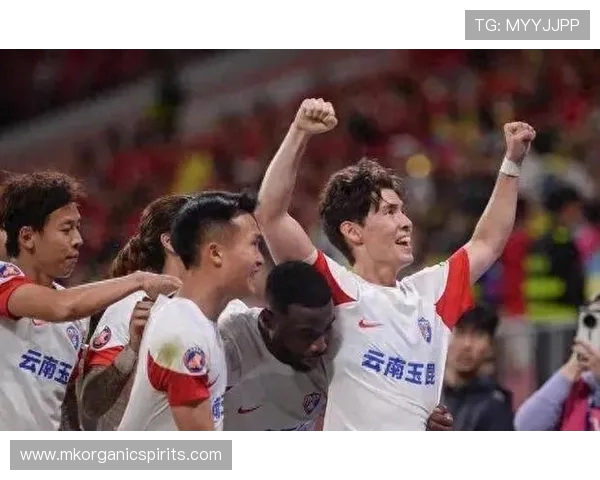 云南玉昆与长春亚泰赛前踩场训练全程揭秘 力争首胜彰显实力