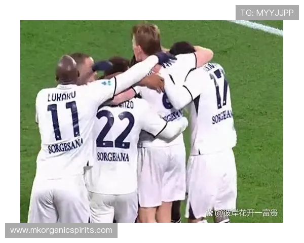 麦克托米奈：对阵曼城11对11已足够艰难 10对11更是挑战极限 - 副本