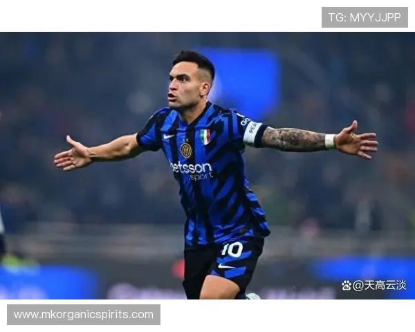 特雷泽盖评选现役十大前锋将劳塔罗排在莱万前引发热议