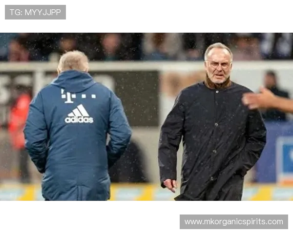 鲁梅尼格称孔帕尼重塑拜仁团队精神再现图赫尔时期所缺凝聚力