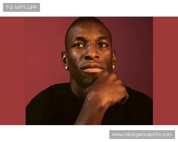 雅克松用足球改变命运只为让家人过上更幸福的生活