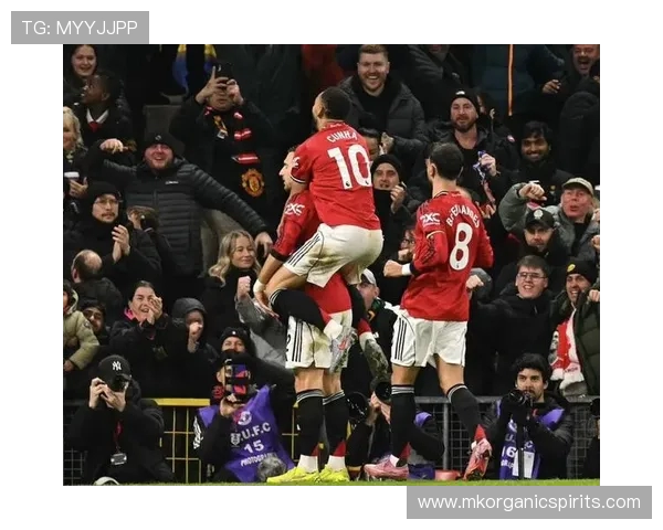 体坛联播｜曼联战平西汉姆5轮仅1胜，米兰意大利杯遭淘汰